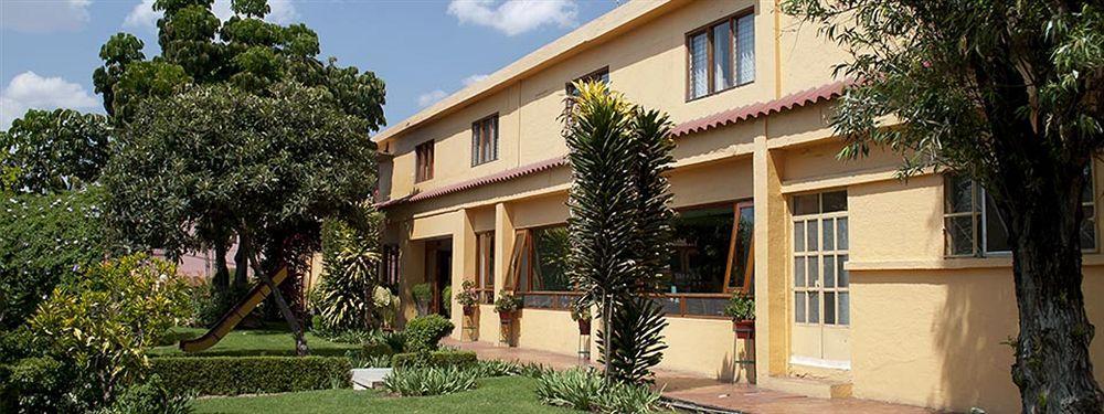 Hotel Los Olivos Spa Oaxaca Экстерьер фото